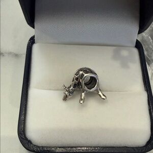 Camilla Sterling Silver Giraffe Charm